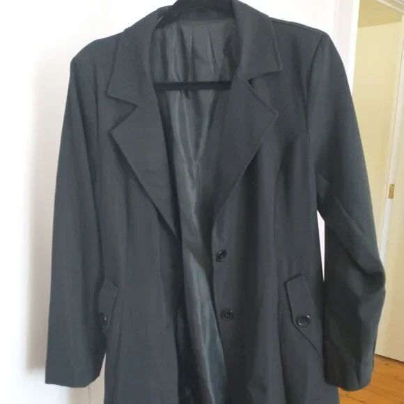 Veste - Picture 3 of 7